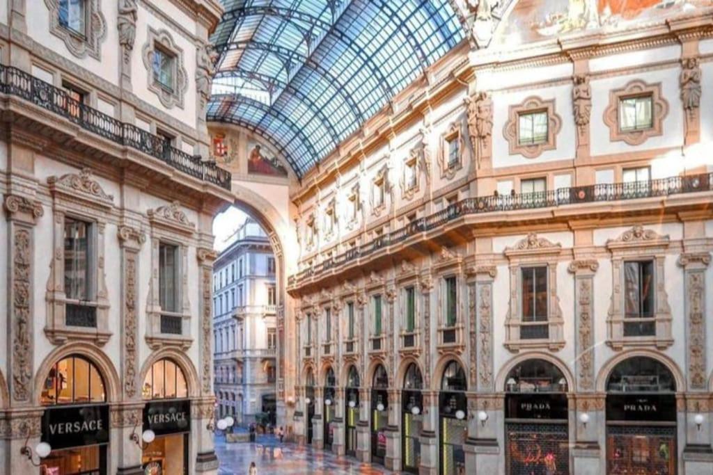 Ad Un Passo Dal Duomo Elegante Appartamento Wifi Милано Екстериор снимка